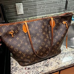 Louis Vuitton Neverfull MM